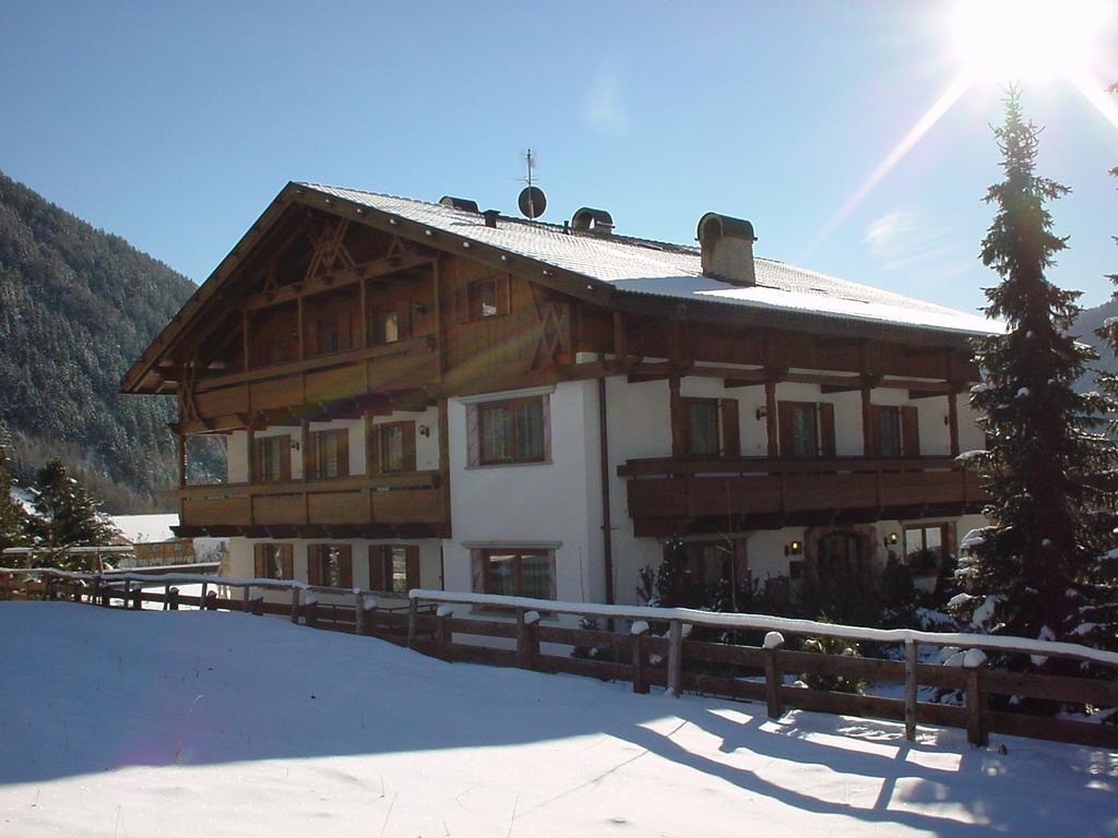 Residence Gruenwald Valles Esterno foto